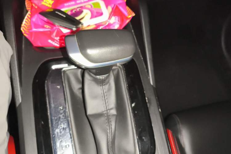 Used Geely Auto Emgrand S 2021 1.4T CVT Luxury Version Gear Lever