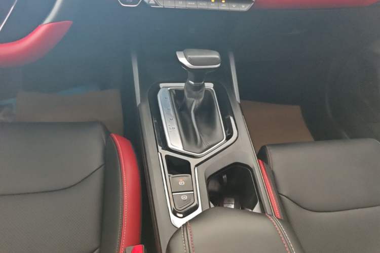 Used Geely Auto Emgrand S 2021 1.4T CVT Prestige Edition Gear Lever