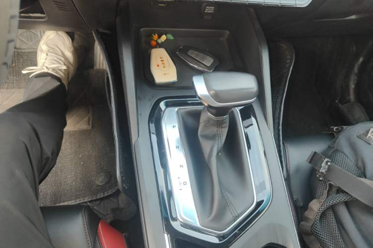 Used Geely Auto Emgrand S 2021 1.4T CVT Prestige Edition Gear Lever