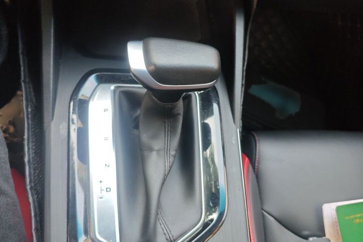 Used Geely Auto Emgrand S 2021 1.4T CVT Prestige Edition Gear Lever
