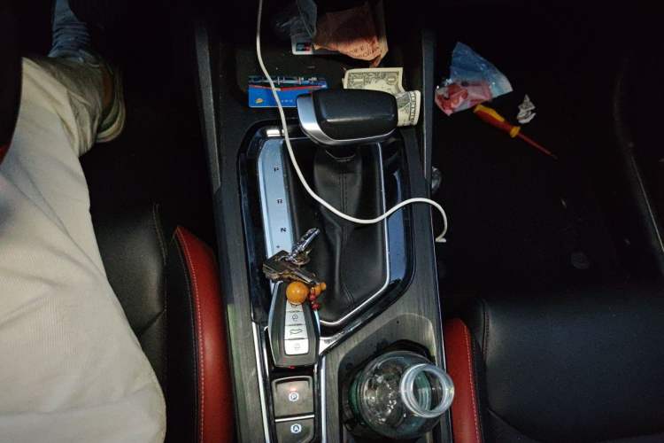 Used Geely Auto Emgrand S 2021 1.4T CVT Prestige Edition Gear Lever