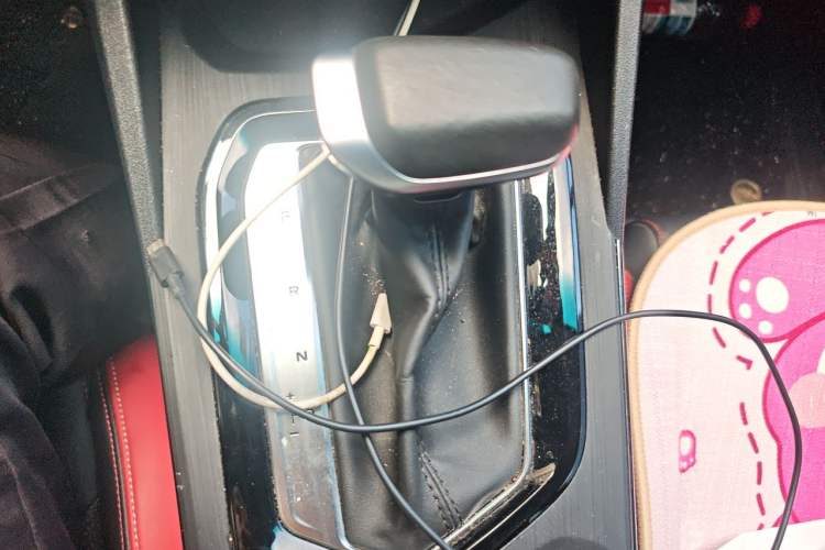 Used Geely Auto Emgrand S 2021 1.4T CVT Luxury Version Gear Lever