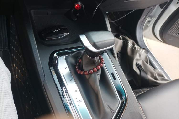 Used Geely Auto Emgrand S 2021 1.4T CVT Luxury Version Gear Lever