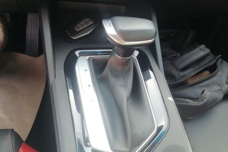 Used Geely Auto Emgrand S 2021 1.4T CVT Prestige Edition Gear Lever
