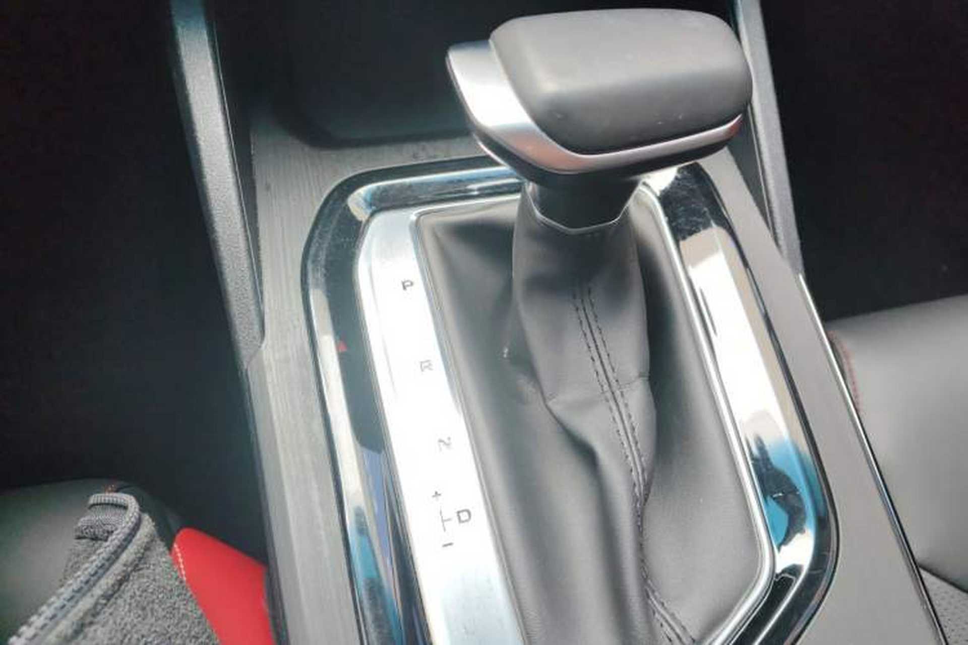 Used Geely Auto Emgrand S 2021 1.4T CVT Prestige Edition Gear Lever