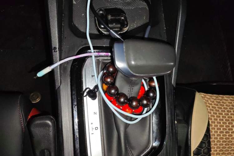 Used Geely Auto Emgrand S 2021 1.4T CVT Flagship Edition Gear Lever