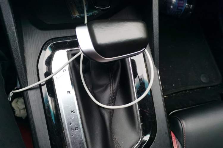 Used Geely Auto Emgrand S 2021 1.4T CVT Flagship Edition Gear Lever