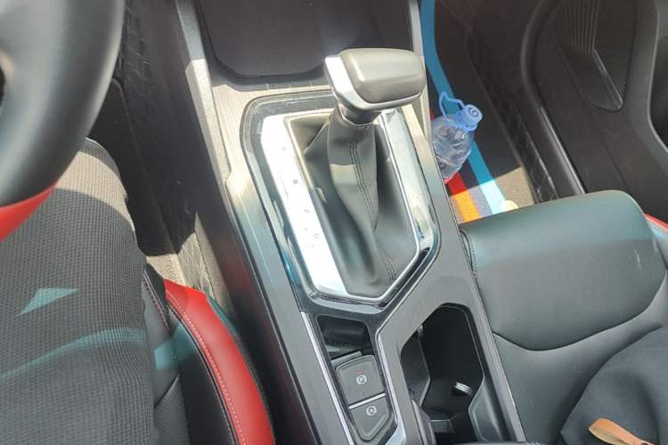 Used Geely Auto Emgrand S 2021 1.4T CVT Prestige Edition Gear Lever