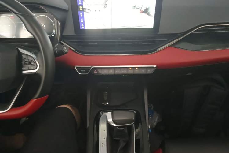 Used Geely Auto Emgrand S 2021 1.4T CVT Prestige Edition Gear Lever