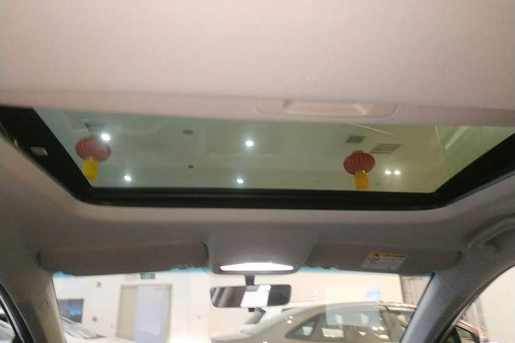 Used Geely Auto Emgrand S 2021 1.4T Manual Comfort Model Headliner