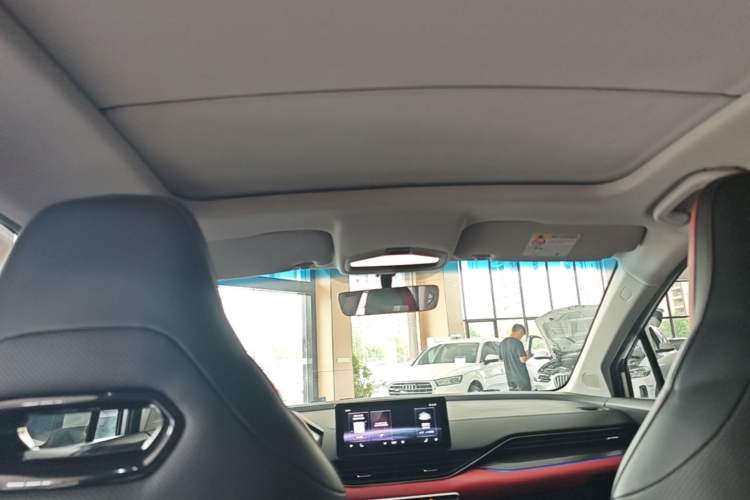 Used Geely Auto Emgrand S 2021 1.4T CVT Prestige Edition Headliner