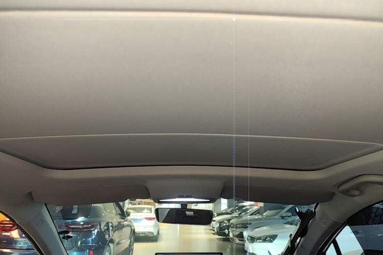 Used Geely Auto Emgrand S 2021 1.4T CVT Luxury Version Headliner