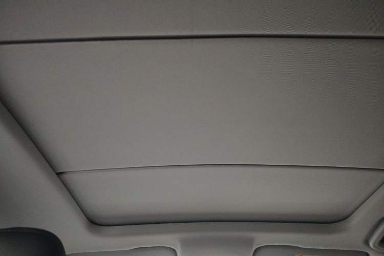 Used Geely Auto Emgrand S 2021 1.4T CVT Luxury Version Headliner