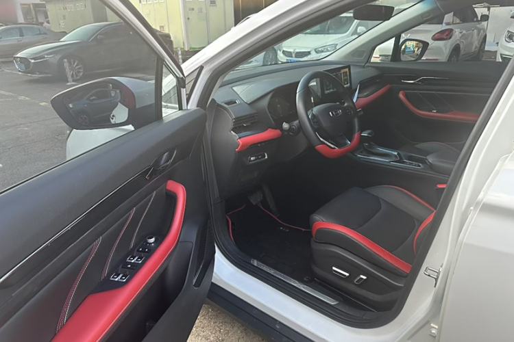 Used Geely Auto Emgrand S 2021 1.4T CVT Prestige Edition Interior 2