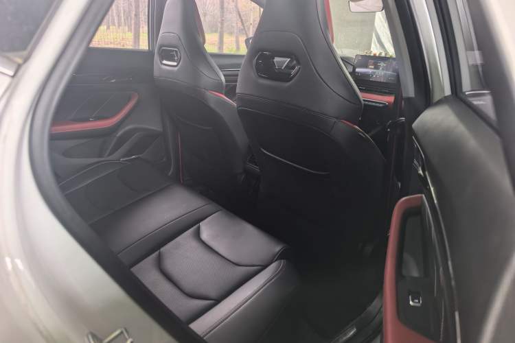 Used Geely Auto Emgrand S 2021 1.4T CVT Prestige Edition Interior 2