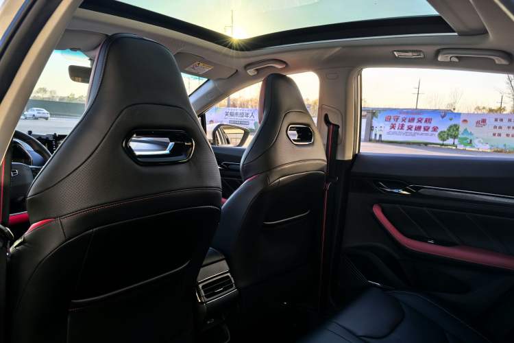 Used Geely Auto Emgrand S 2021 1.4T CVT Prestige Edition Interior 2