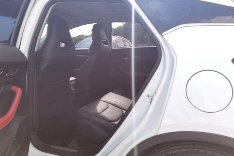 Used Geely Auto Emgrand S 2021 1.4T CVT Luxury Version Interior 3