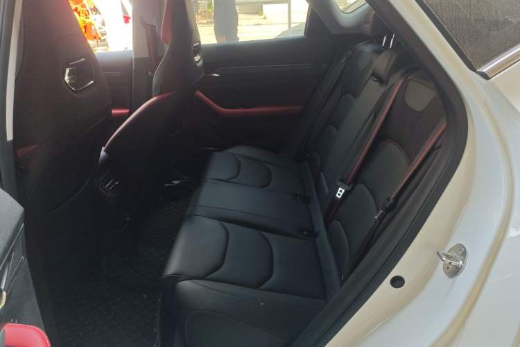 Used Geely Auto Emgrand S 2021 1.4T CVT Prestige Edition Interior 4