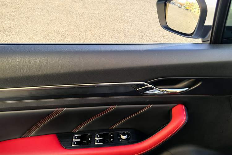 Used Geely Auto Emgrand S 2021 1.4T CVT Prestige Edition Interior 4