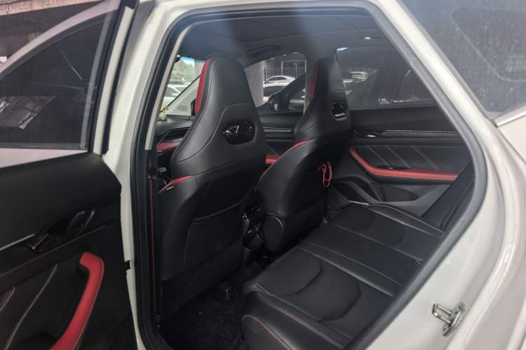 Used Geely Auto Emgrand S 2021 1.4T CVT Prestige Edition Interior 6