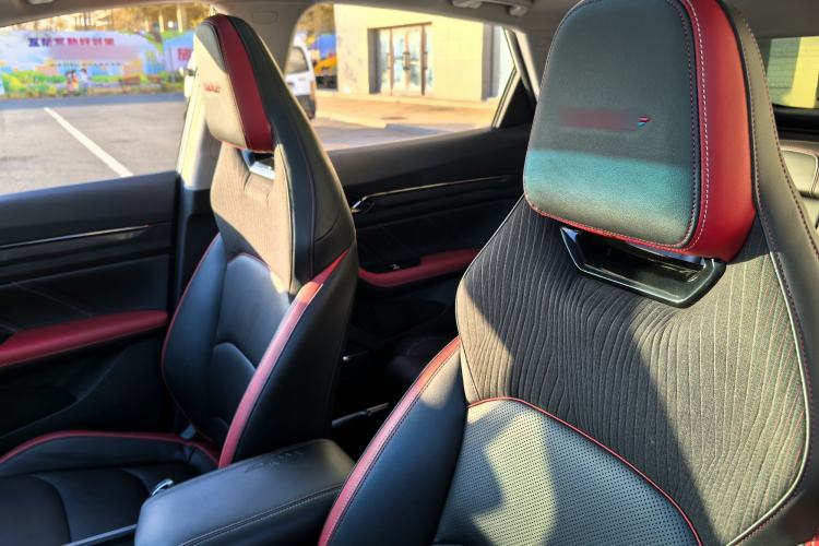 Used Geely Auto Emgrand S 2021 1.4T CVT Prestige Edition Interior 6