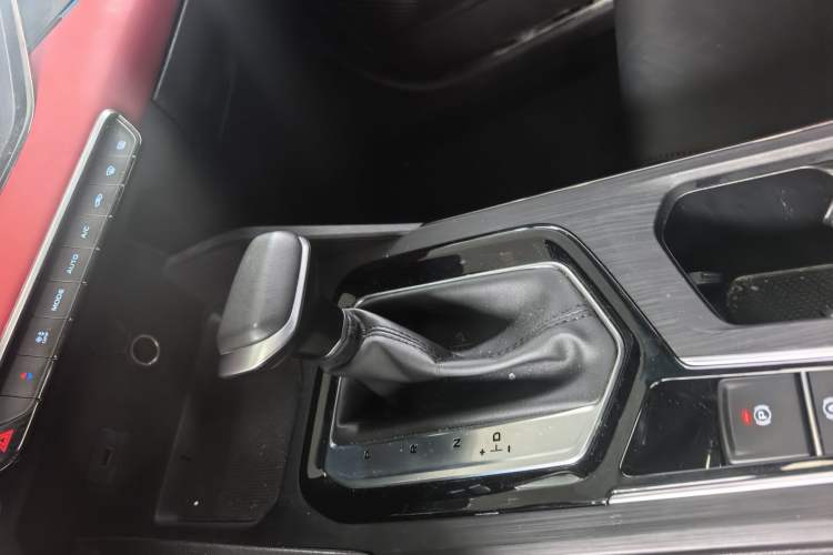 Used Geely Auto Emgrand S 2021 1.4T CVT Prestige Edition Interior 7