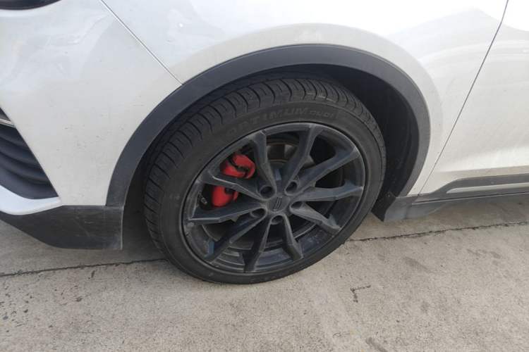 Used Geely Auto Emgrand S 2021 1.4T CVT Prestige Edition Left Front Wheel Hub