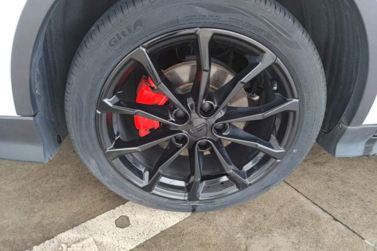 Used Geely Auto Emgrand S 2021 1.4T CVT Luxury Version Left Front Wheel Hub