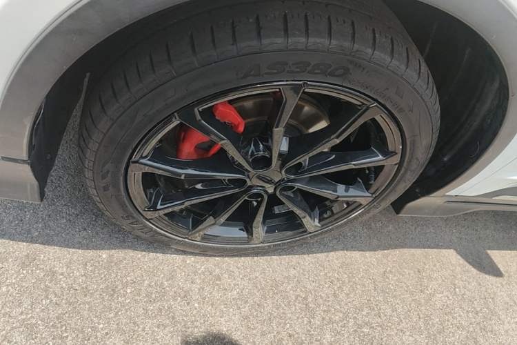 Used Geely Auto Emgrand S 2021 1.4T CVT Prestige Edition Left Front Wheel Hub