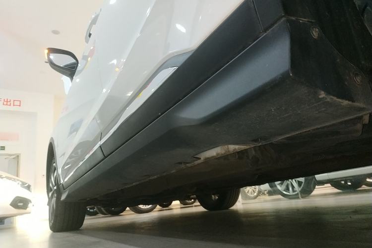 Used Geely Auto Emgrand S 2021 1.4T Manual Comfort Model Left Side Sill