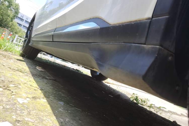 Used Geely Auto Emgrand S 2021 1.4T CVT Prestige Edition Left Side Sill