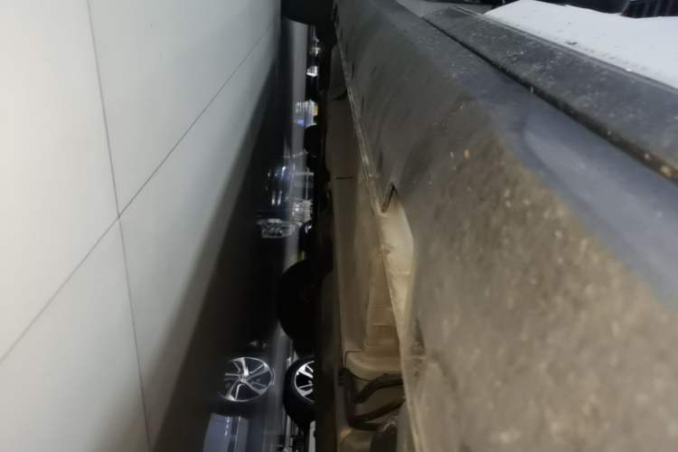 Used Geely Auto Emgrand S 2021 1.4T CVT Luxury Version Left Side Sill