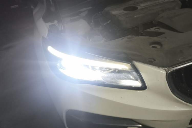 Used Geely Auto Emgrand S 2021 1.4T CVT Prestige Edition Right Front Headlight