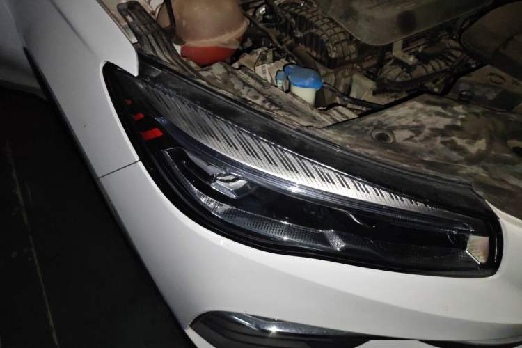 Used Geely Auto Emgrand S 2021 1.4T CVT Flagship Edition Right Front Headlight