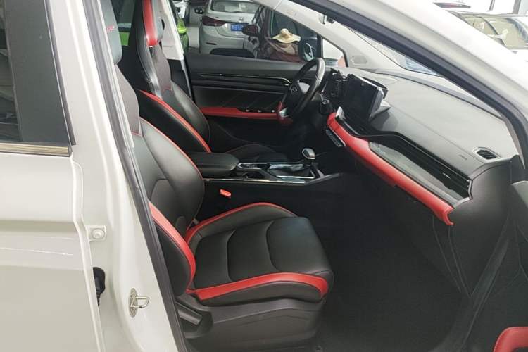 Used Geely Auto Emgrand S 2021 1.4T CVT Luxury Version Right Front Seat