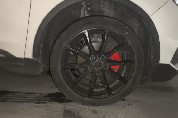 Used Geely Auto Emgrand S 2021 1.4T CVT Prestige Edition Right Front Wheel Hub