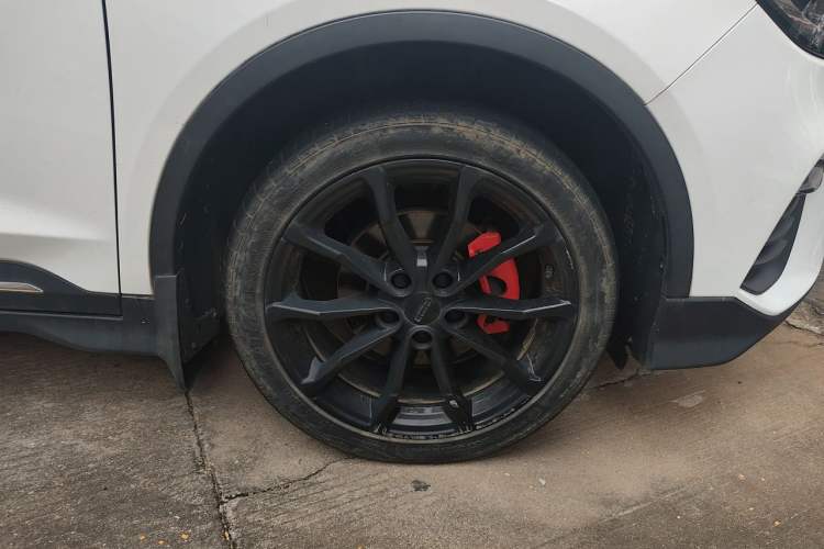 Used Geely Auto Emgrand S 2021 1.4T CVT Prestige Edition Right Front Wheel Hub