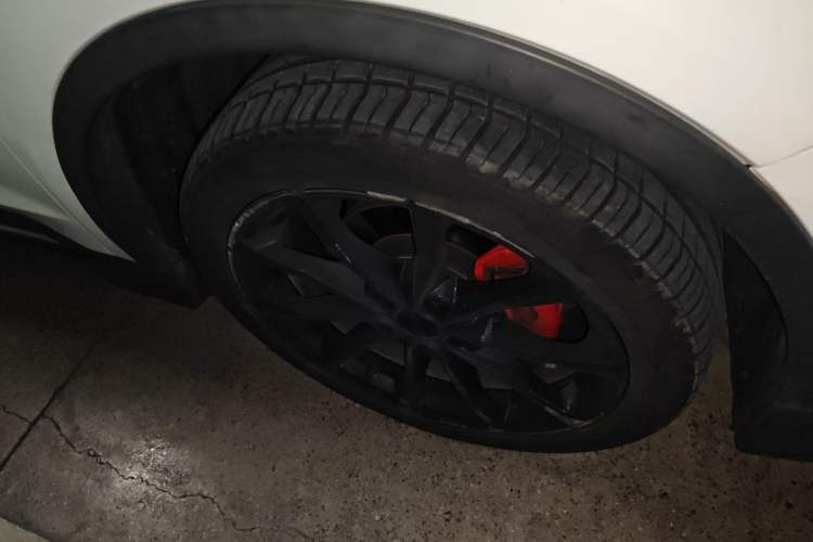 Used Geely Auto Emgrand S 2021 1.4T CVT Prestige Edition Right Front Wheel Hub