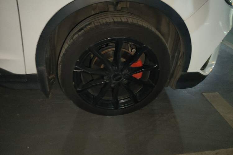 Used Geely Auto Emgrand S 2021 1.4T CVT Prestige Edition Right Front Wheel Hub