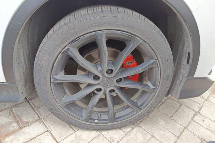 Used Geely Auto Emgrand S 2021 1.4T CVT Luxury Version Right Front Wheel Hub