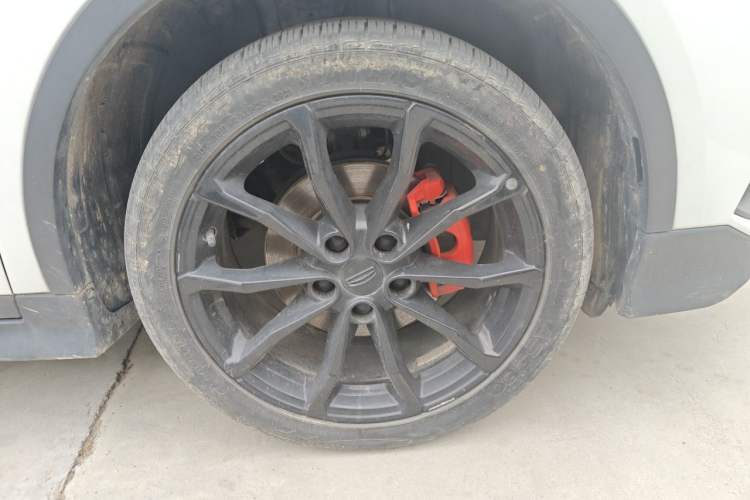 Used Geely Auto Emgrand S 2021 1.4T CVT Luxury Version Right Front Wheel Hub