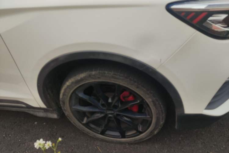 Used Geely Auto Emgrand S 2021 1.4T CVT Luxury Version Right Front Wheel Hub