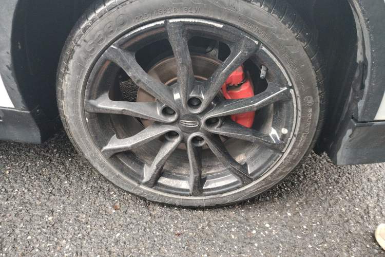 Used Geely Auto Emgrand S 2021 1.4T CVT Luxury Version Right Front Wheel Hub