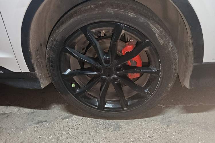 Used Geely Auto Emgrand S 2021 1.4T CVT Prestige Edition Right Front Wheel Hub
