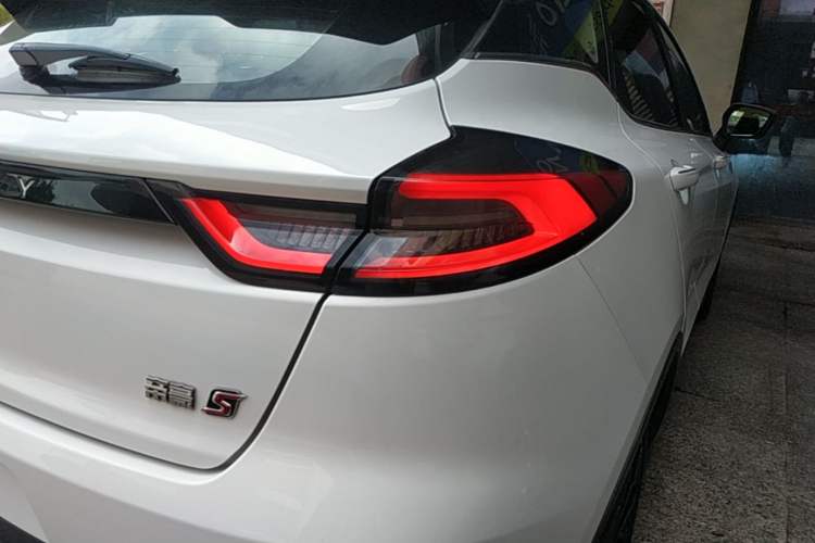 Used Geely Auto Emgrand S 2021 1.4T CVT Prestige Edition Right Rear Taillight