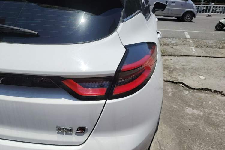 Used Geely Auto Emgrand S 2021 1.4T CVT Prestige Edition Right Rear Taillight