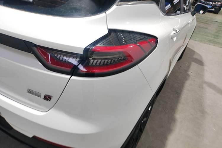 Used Geely Auto Emgrand S 2021 1.4T CVT Luxury Version Right Rear Taillight