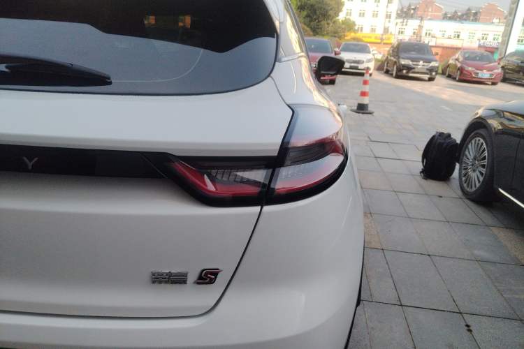 Used Geely Auto Emgrand S 2021 1.4T CVT Luxury Version Right Rear Taillight