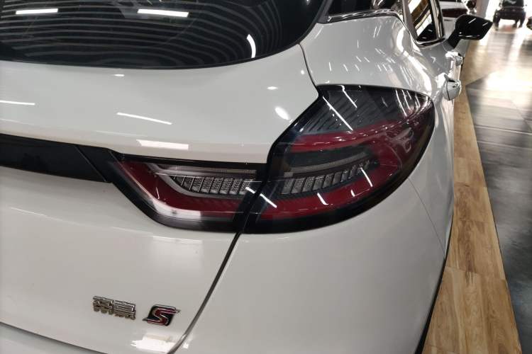 Used Geely Auto Emgrand S 2021 1.4T CVT Luxury Version Right Rear Taillight