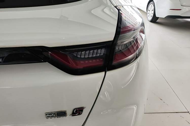 Used Geely Auto Emgrand S 2021 1.4T CVT Luxury Version Right Rear Taillight